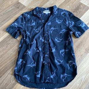 Medium men’s old navy slim fit button down